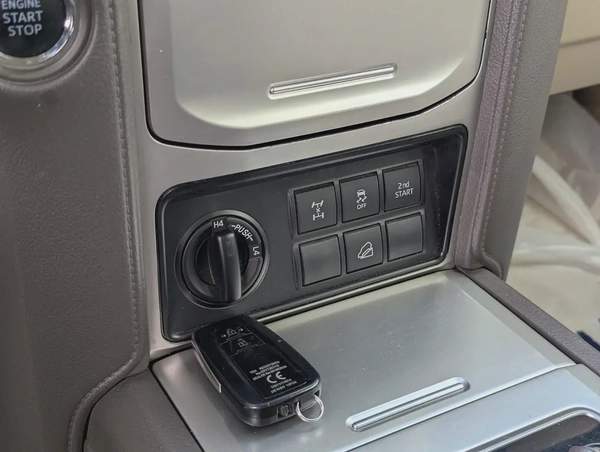 TOYOTA PRADO 2021 TXL GCC V6 4.0L IN EXCELLENT CONDITION