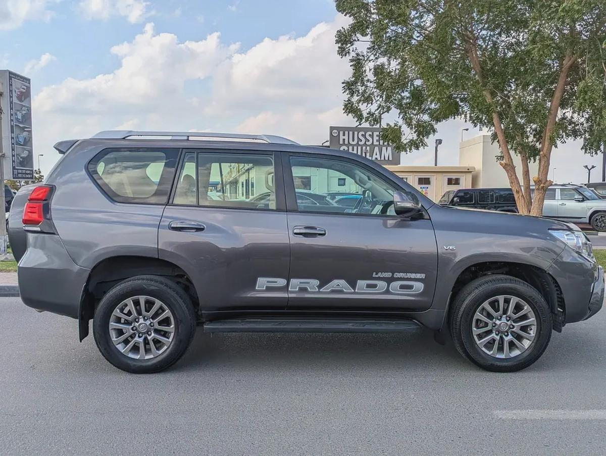 TOYOTA PRADO 2021 TXL GCC V6 4.0L IN EXCELLENT CONDITION-14-14