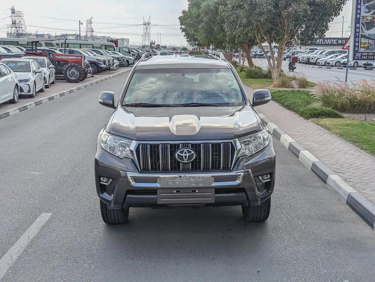 TOYOTA PRADO 2021 TXL GCC V6 4.0L IN EXCELLENT CONDITION-17-17