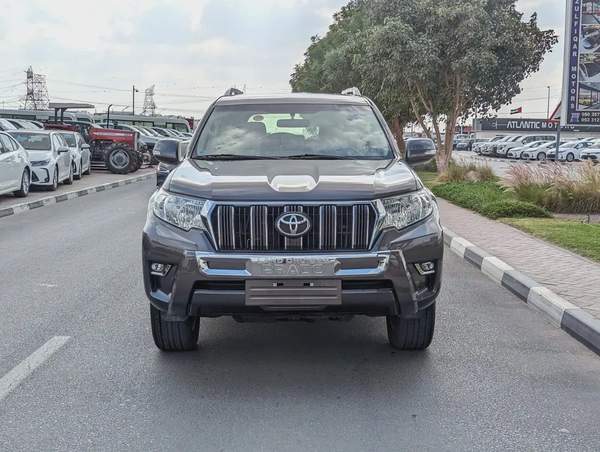 TOYOTA PRADO 2021 TXL GCC V6 4.0L IN EXCELLENT CONDITION