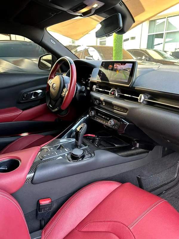TOYOTA SUPRA GR V6 GCC 2022 FULL OPTION ORIGINAL PAINT FULL SERVICE HISTORY UNDER WARRANTY