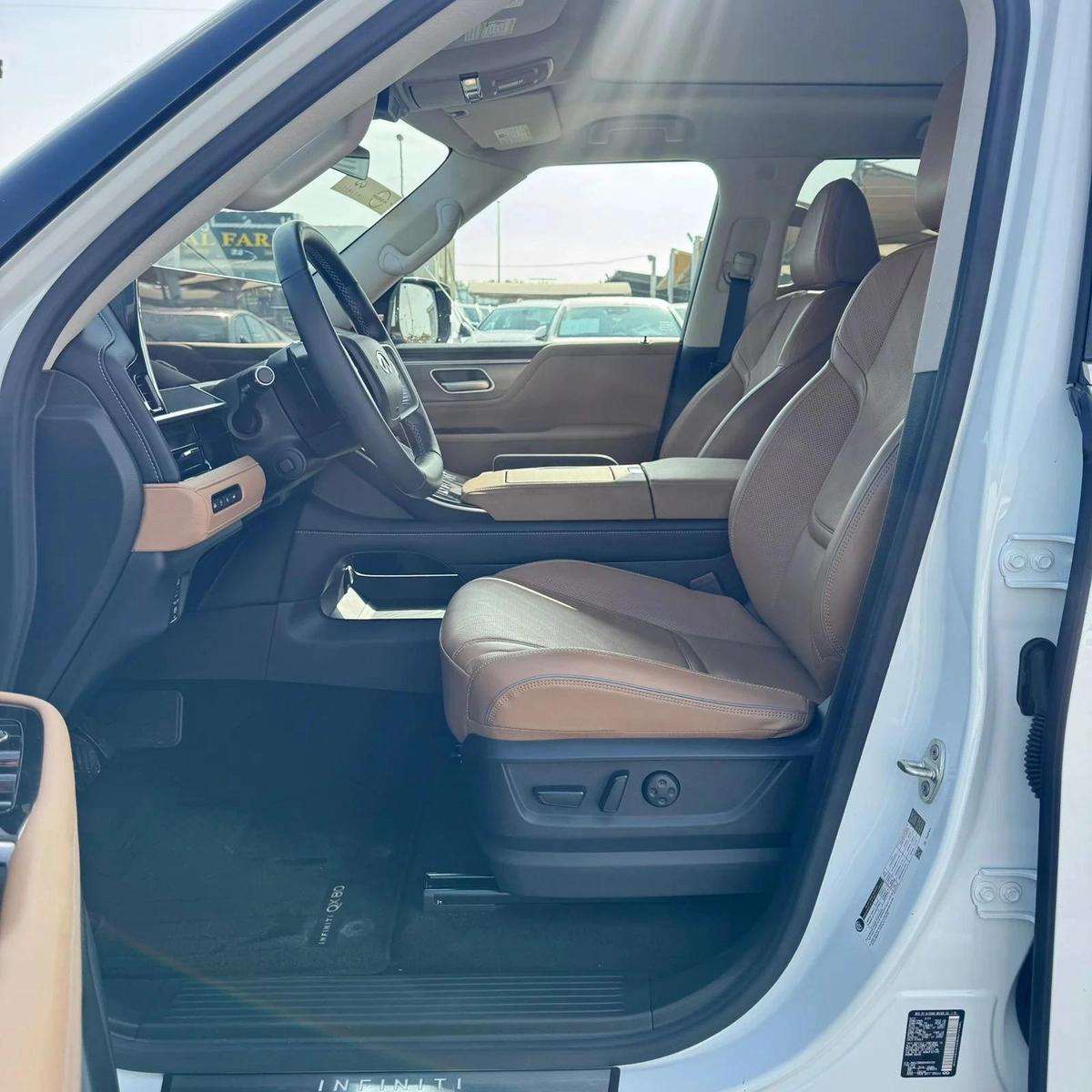 INFINITI QX80 LUXE 2025 | WHITE-1-1