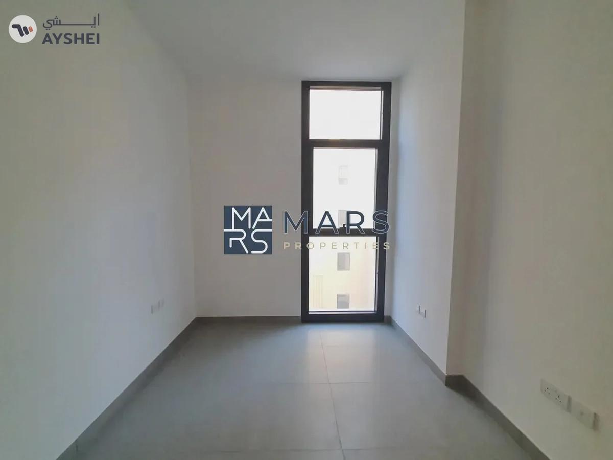 Stunning New 1BHK Apartment in Prime Location-4-4