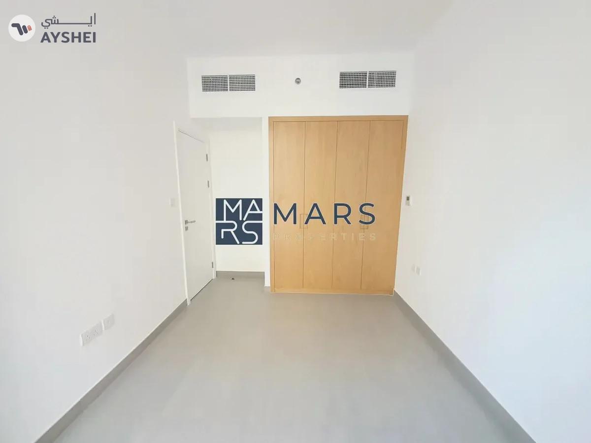 Stunning New 1BHK Apartment in Prime Location-5-5