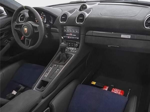 12,566 AED / 60 months | 0% DP | 2023 Porsche Cayman GT4 RS Weissach Package / Porsche Warranty