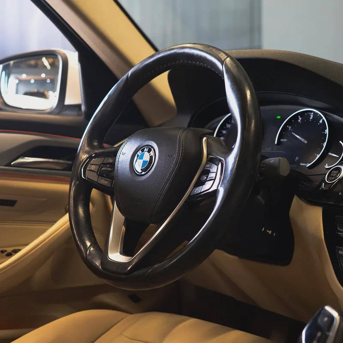 AED 1,589 pm • 0% Downpayment • BMW 520i • 1 Year Warranty-7-7