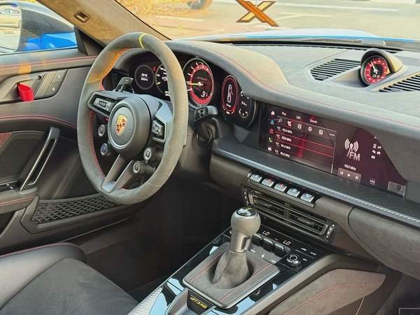 **2024**JAPAN SPEC NEAT AND CLEAN LESS KM