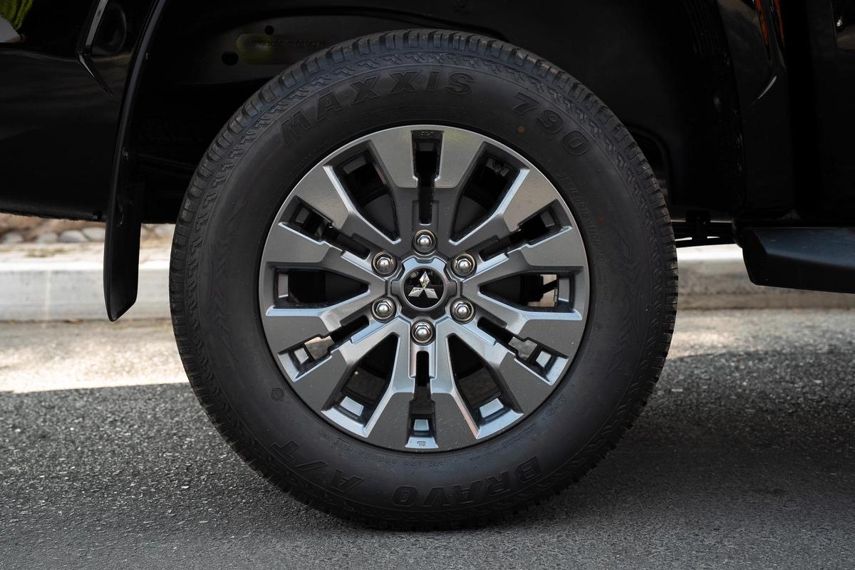 MITSUBISHI L200 SPORTERO 2.4L 4X4 2026 | BED LINER-13-13