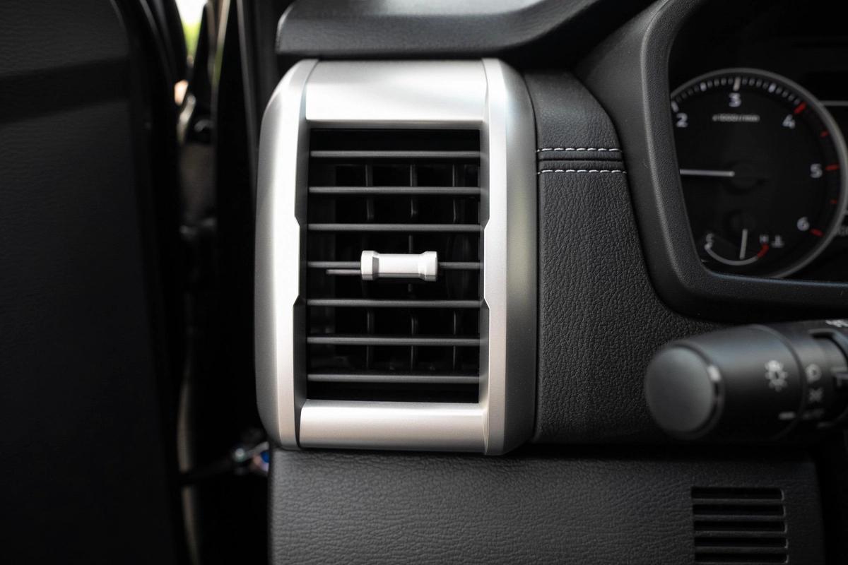 MITSUBISHI L200 SPORTERO 2.4L 4X4 2026 | BED LINER-3-3