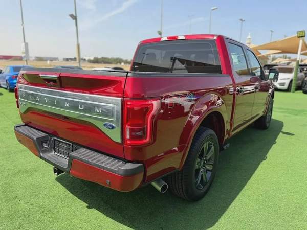 (2016) FORD F-150 //PLATINUM// GCC FULL OPTION -EXCELLENT CONDITION-