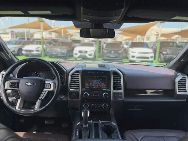 (2016) FORD F-150 //PLATINUM// GCC FULL OPTION -EXCELLENT CONDITION-