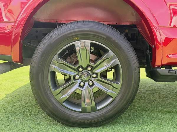 (2016) FORD F-150 //PLATINUM// GCC FULL OPTION -EXCELLENT CONDITION-