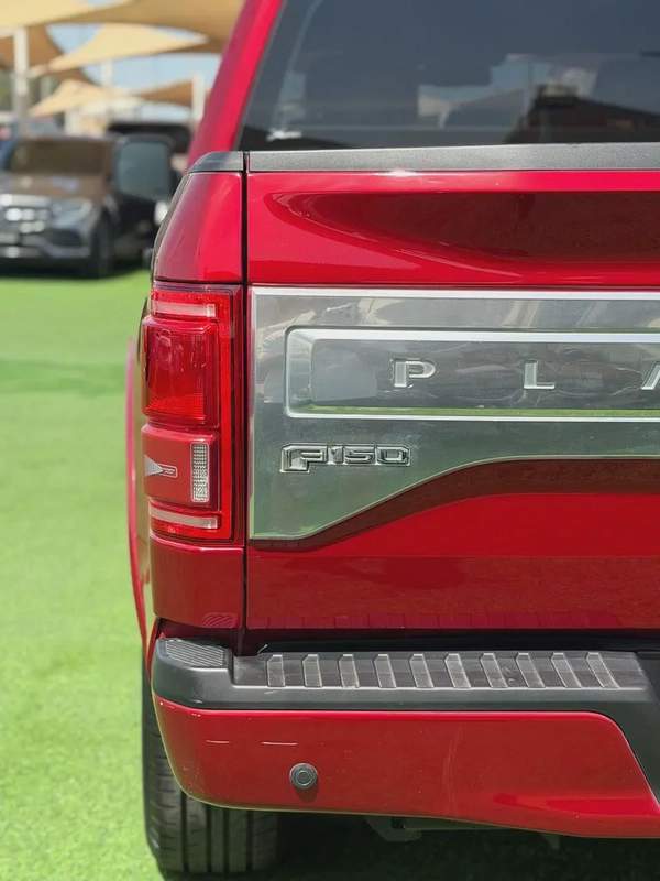 (2016) FORD F-150 //PLATINUM// GCC FULL OPTION -EXCELLENT CONDITION-