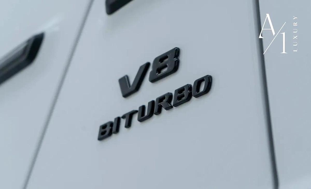 2025 Mercedes Benz G63 G MANUFAKTUR, Double Night Package, Full Carbon Fiber, Low kms, Japanese Spec-1-1