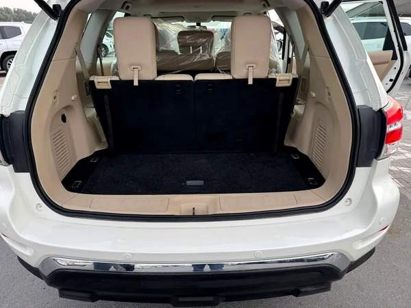 Nissan Pathfinder XE 2018 - GCC Specs - Perfect Family SUV
