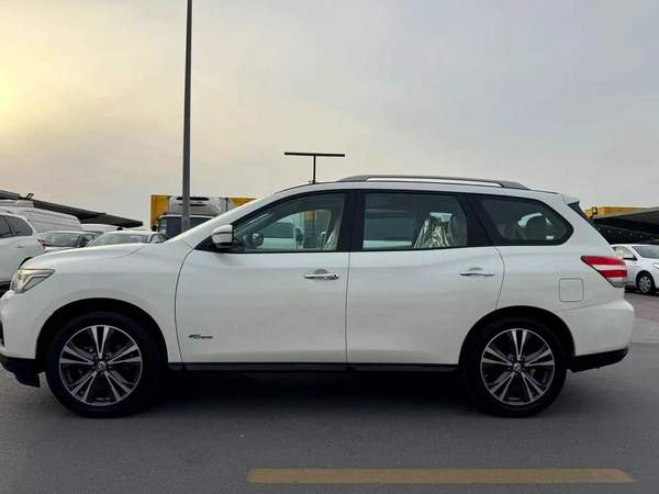 Nissan Pathfinder XE 2018 - GCC Specs - Perfect Family SUV