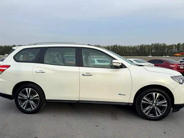 Nissan Pathfinder XE 2018 - GCC Specs - Perfect Family SUV