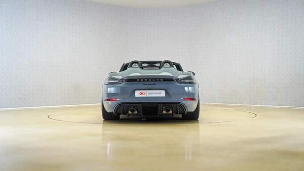 Porsche 718 Spyder RS