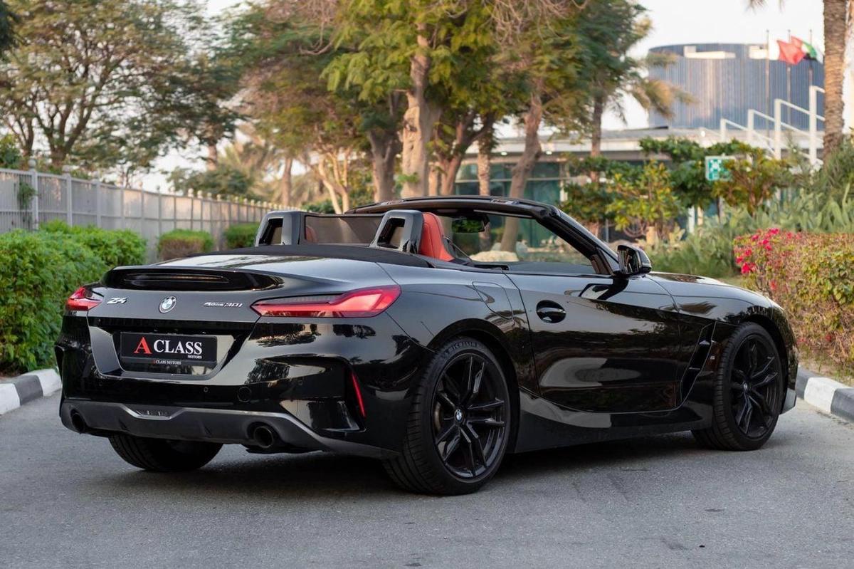 BMW Z4 sDrive 30i M Sport package 2.0L-15-15