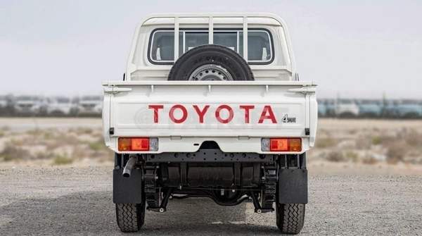 Toyota Land Cruiser Pick Up LC79 DC 4.5L V8 DIESEL