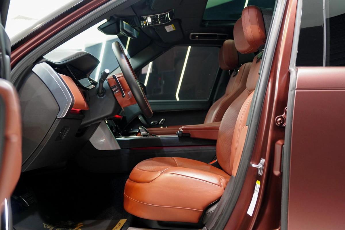 Land Rover Range Rover Vogue SV 2023-4-4