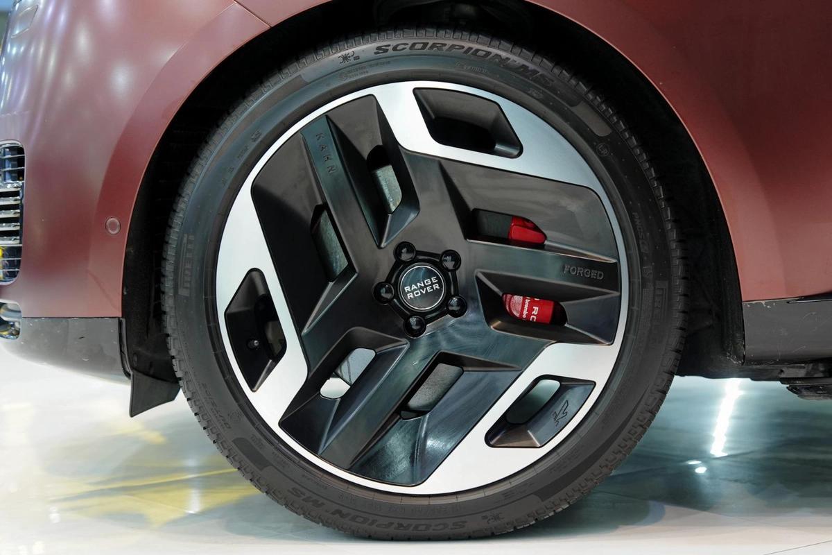 Land Rover Range Rover Vogue SV 2023-10-10