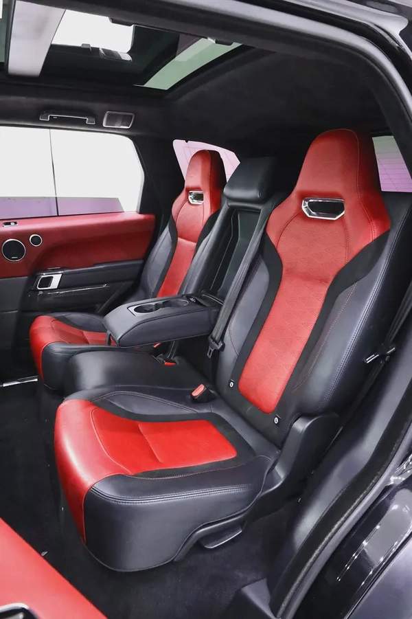 RANGE ROVER SPORT SVR CARBON PACKAGE BLACK EDITION FULLY LOADED