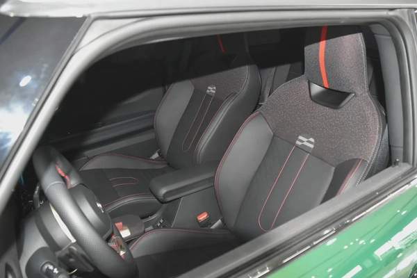 2025 ll Mini Cooper S JCW ll Gcc ll Warranty And service Contract AGMC