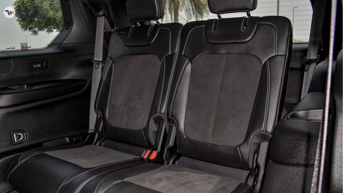 Jeep Grand Cherokee-6-6