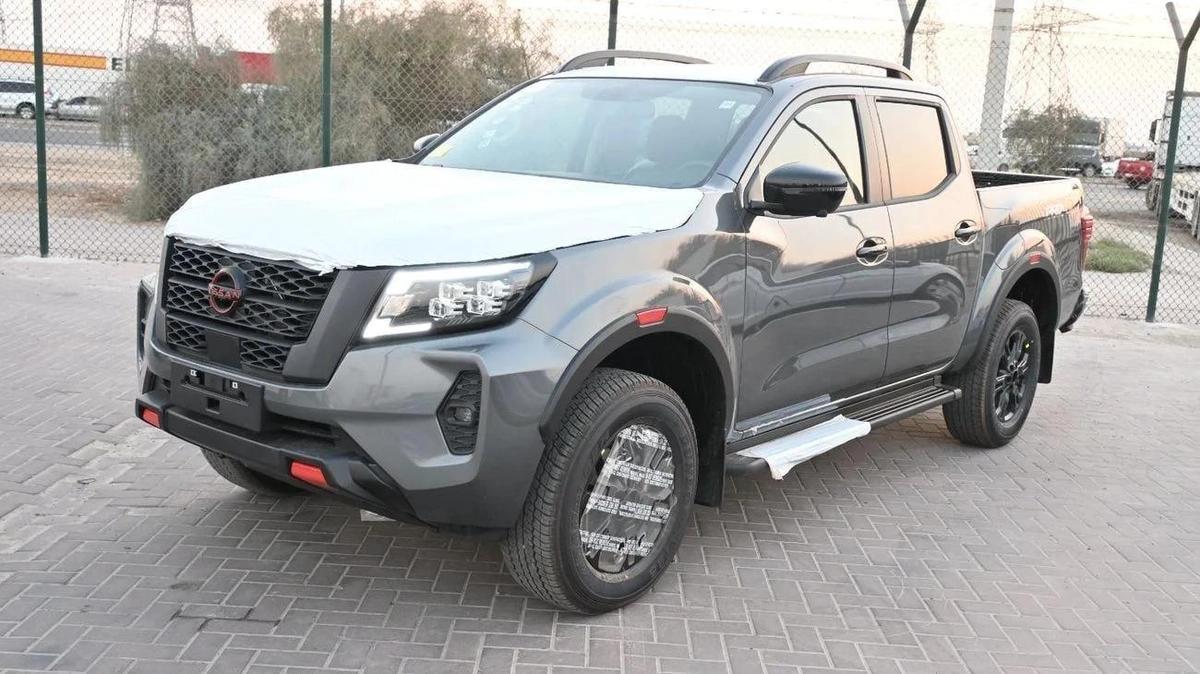 Nissan Navara PRO4X FULL OPTION-0-0