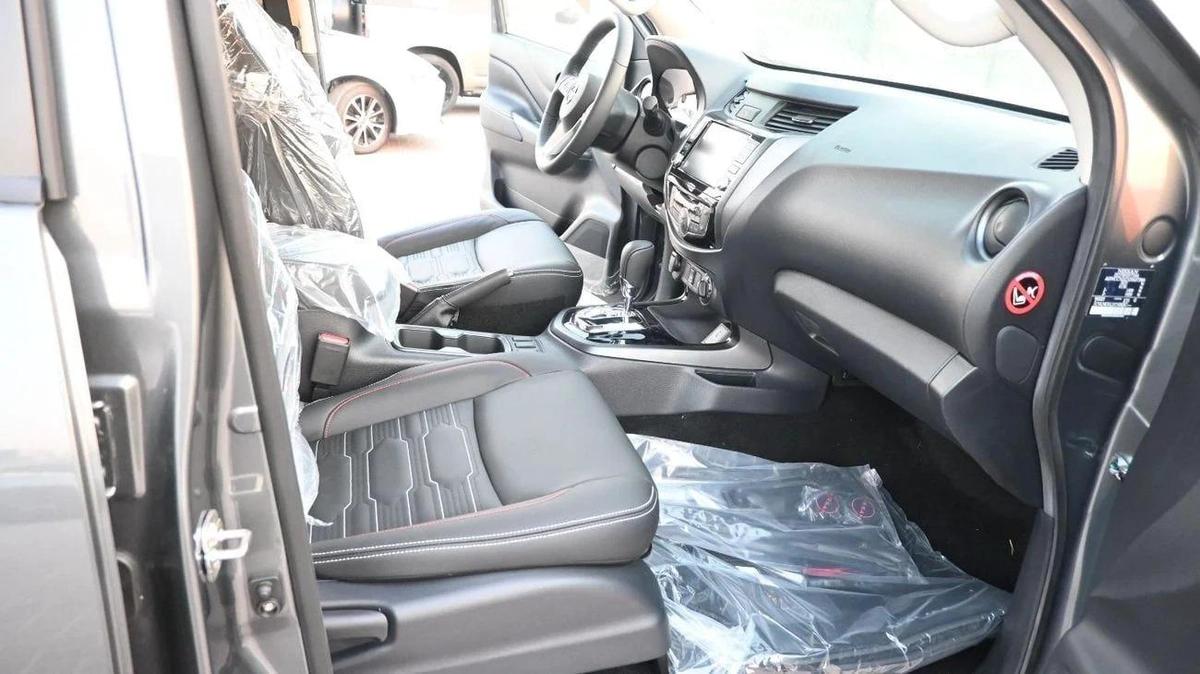 Nissan Navara PRO4X FULL OPTION-2-2