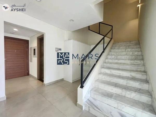 Distress Deal | Fully Corner Unit| Landscaped Garden