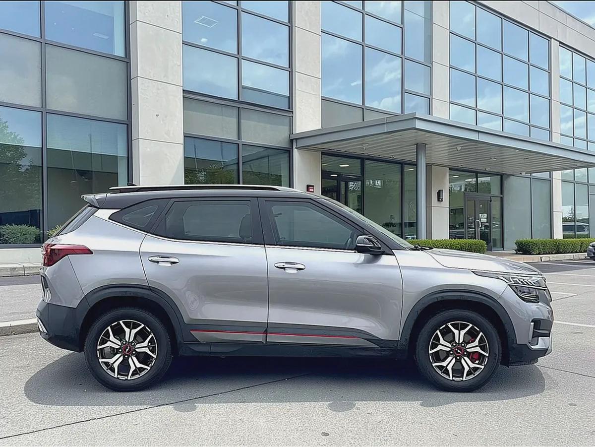 AED 976 P.m | Kia Seltos GT Line 2022 GCC Specs - Excellent Condition | Under warranty-6-6