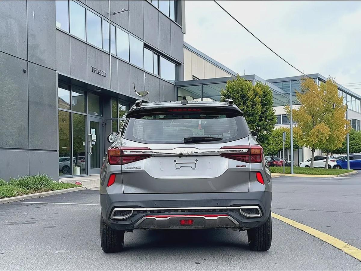 AED 976 P.m | Kia Seltos GT Line 2022 GCC Specs - Excellent Condition | Under warranty-8-8