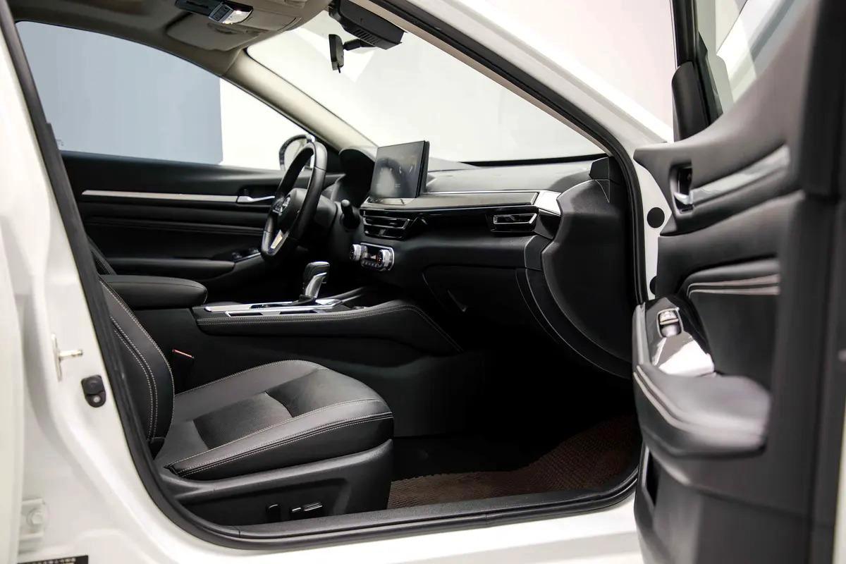 AED 912 Monthly l Nissan Altima SL 2.0L l Zero Down Payment | 1 Year Warranty-4-4