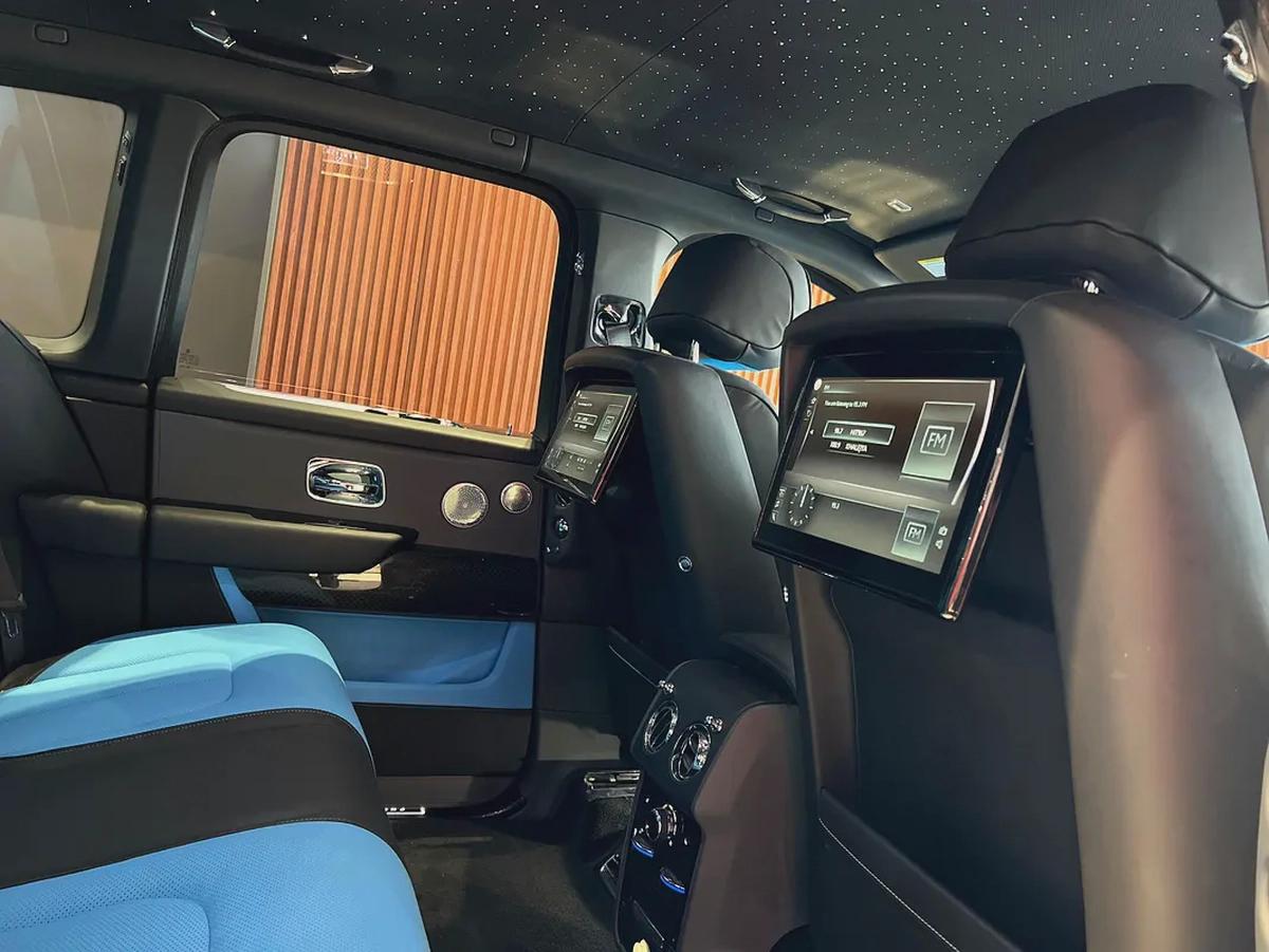 ROLLS ROYCE CULLINAN BLACK BADGE / 2021 / 34,348KMs ONLY / STARLIGHTS / MANSORY PACKAGE-6-6