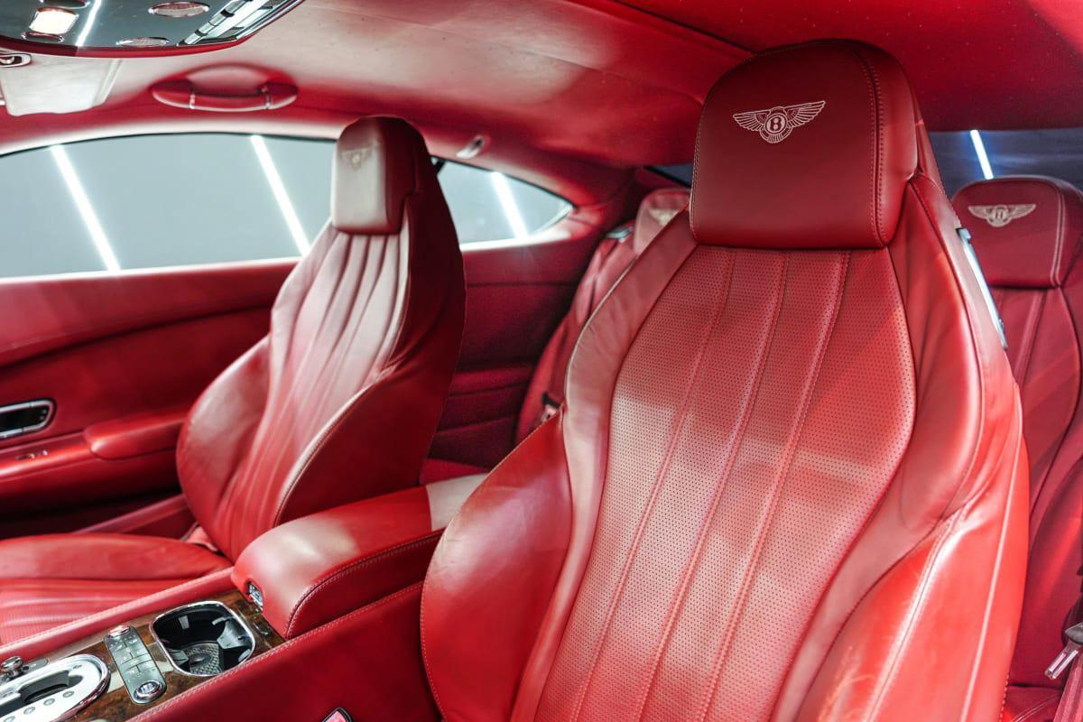 Bentley Continental GT-3-3