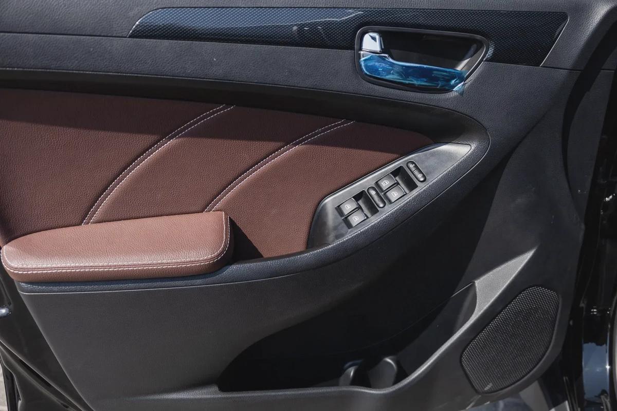 DFSK Glory 580 / Fengon 580-16-16