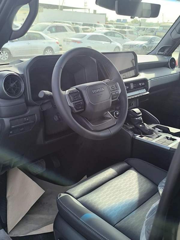 Toyota Prado TOYOTA PRADO LUXURY 2.4L PETROL