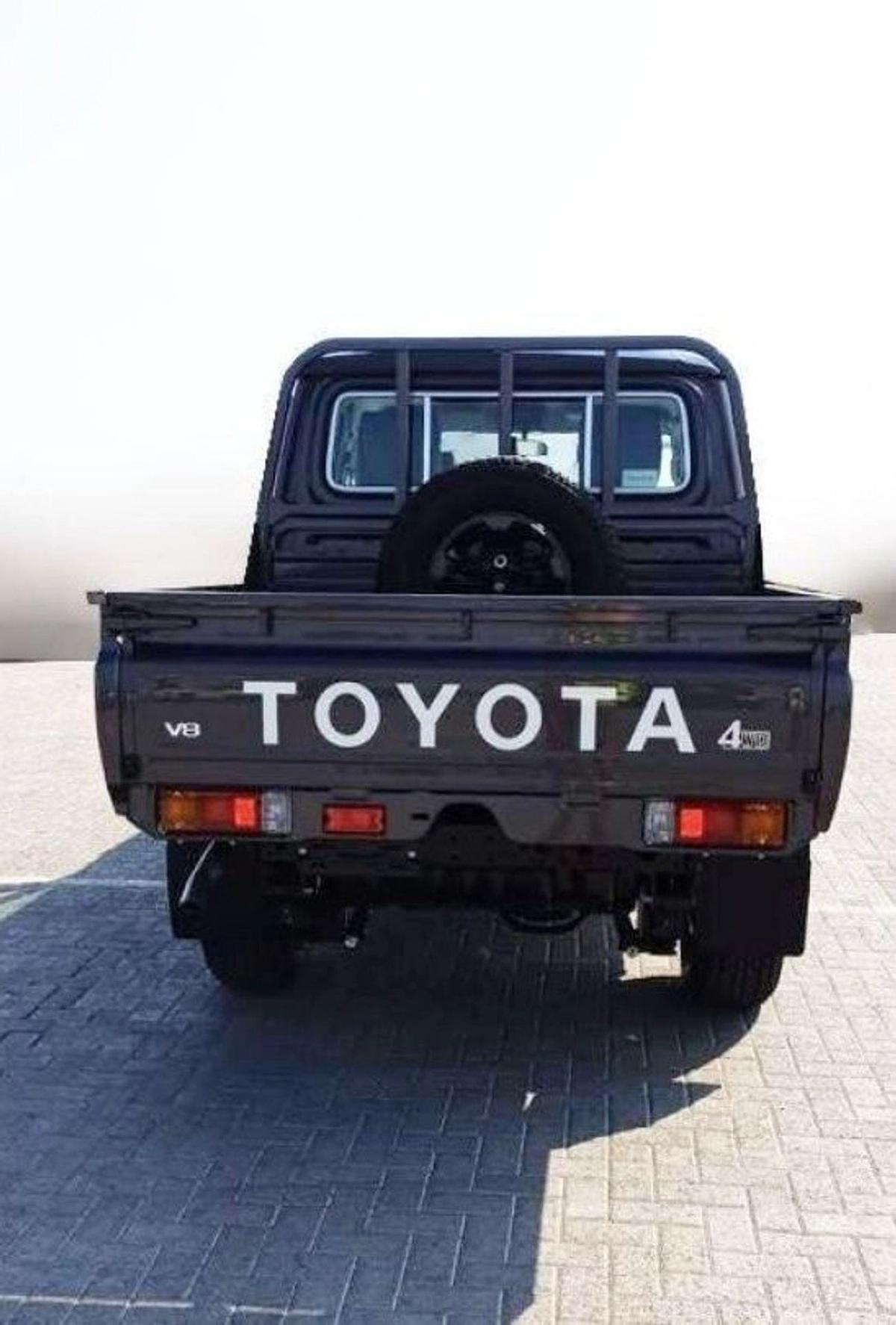 Toyota Land Cruiser Pick Up TOYOTA LAND CRUISER LC79 4.2L V6-4-4
