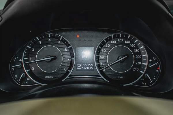1 YR WARRANTY | GCC | 4.0L | AED 2500 PM