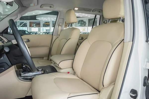 1 YR WARRANTY | GCC | 4.0L | AED 2500 PM