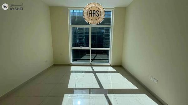 nice offer in sheikh zayad road 1bhk close to metro rent only 97k