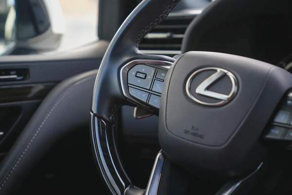 LEXUS LX600 SIGNATURE 2024!! GCC SPECS!! WARRANTY AND SERVICE CONTRACT FROM AL FUTTAIM