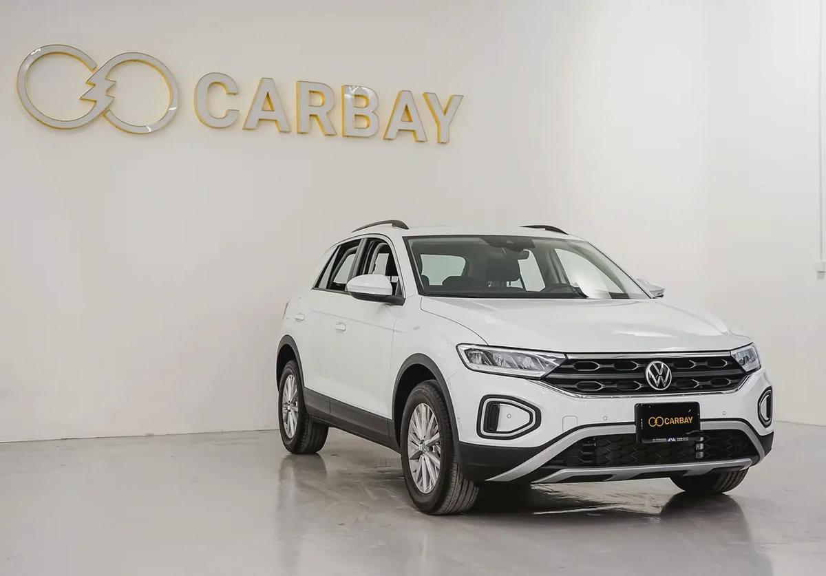 AED 1237 PM | VW T-ROC 2024 | UNDER 3 YEAR AGENCY WARRANTY & SERVICE CONTRACT | LOW KMS | GCC-1-1