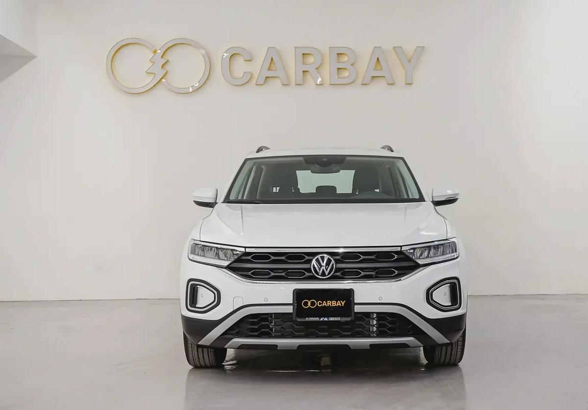 AED 1237 PM | VW T-ROC 2024 | UNDER 3 YEAR AGENCY WARRANTY & SERVICE CONTRACT | LOW KMS | GCC-2-2
