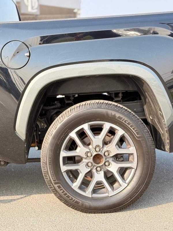 Toyota Tundra Platinum 1794 edition | panoramic, 360 camera full option