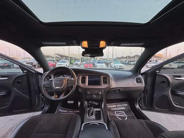دودچ تشارچر SRT V8 SCATPACK 6.4L موديل 2023 وارد فل اوبشن بحاله الوكاله