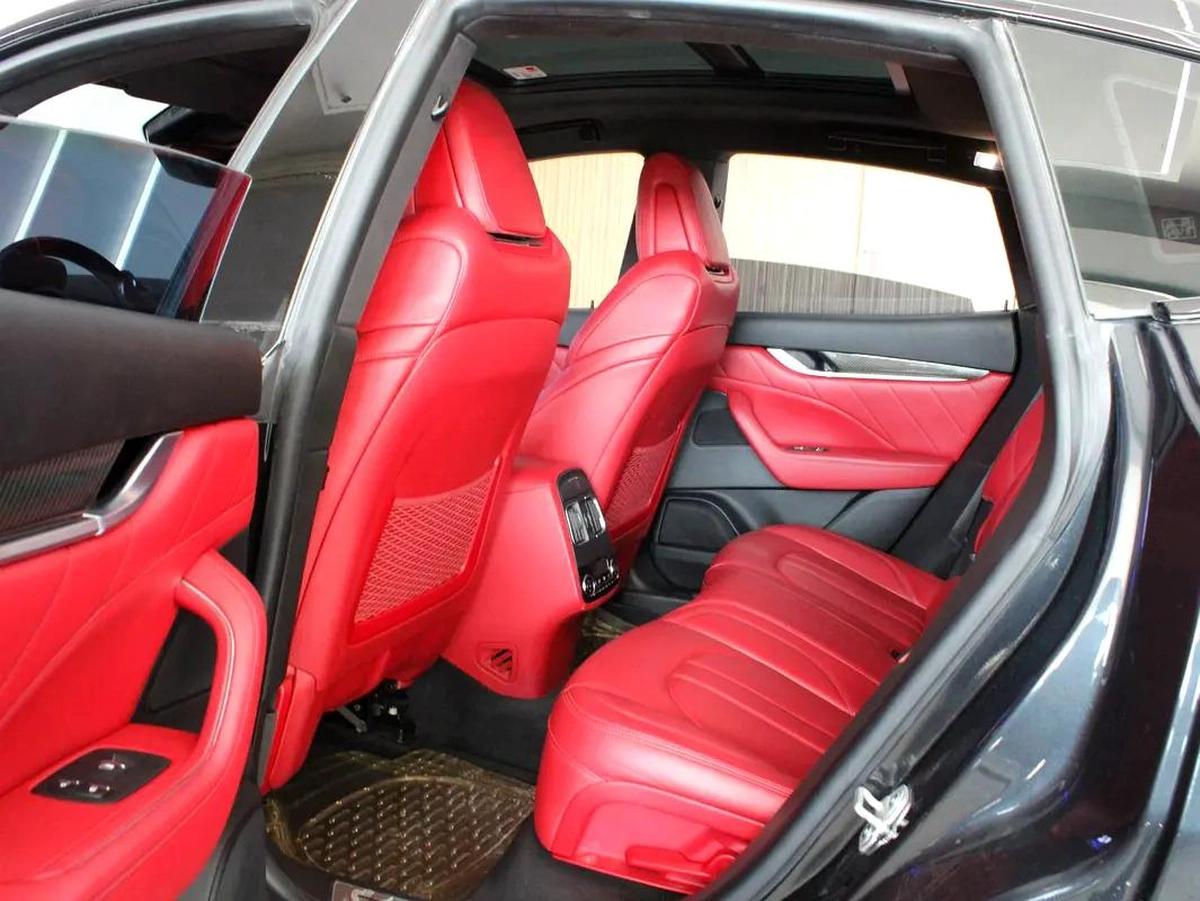 2019 - Maserati Levante SQ4 GCC-14-14