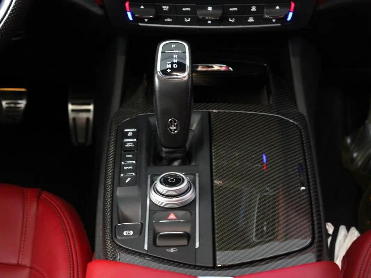 2019 - Maserati Levante SQ4 GCC-12-12